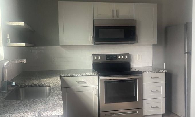 Cedar Hill House | Cozy Cottage nCedar Hill nWelcoming house with AC in charming Cedar Hill