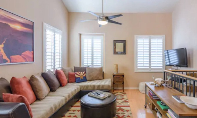 North Gateway Condo | Cozy Desert Condo with Office in Phoenix/Anthem
