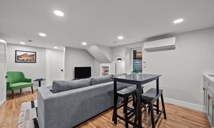 Baker Apartment | Cozy Dog-Friendly Unit with Parking Near Broadway