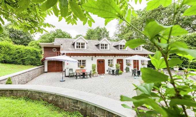 Durbuy House | Cozy Escape in Bohon