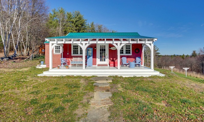 Vernon Cabin | Cozy 'Fiddler's Rest:' Cabin: 11 Miles to Skiing!
