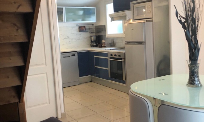 Saintes-Maries-de-la-Mer Apartment | Cozy apartment near the beach