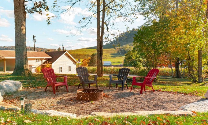 McHenry Cottage | Cozy Getaway w/Theater and Hot Tub