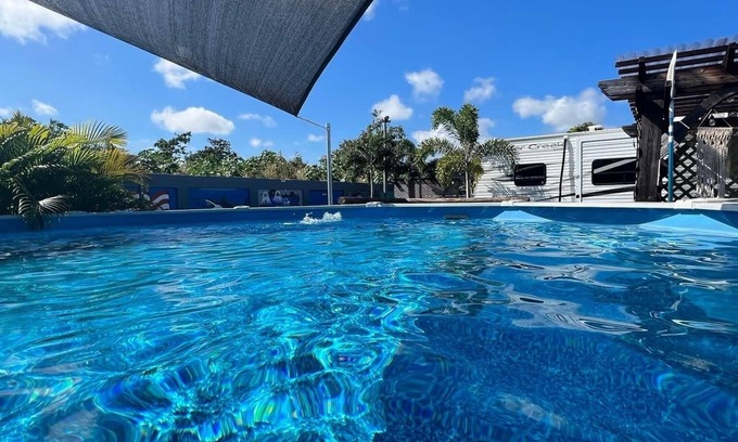 Bejucos House | Cozy Glamper1A ! Serca de hermosas playas, piscina privada, pet friendly!