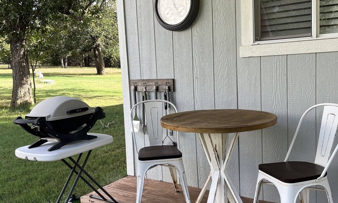 Wyldwood House | Cozy Guesthouse right outside Austin, TX Near COTA