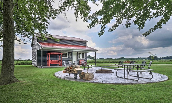 Shipshewana Cabin | Cozy ‘Haven of Rest’ Home w/Amish Country Views!