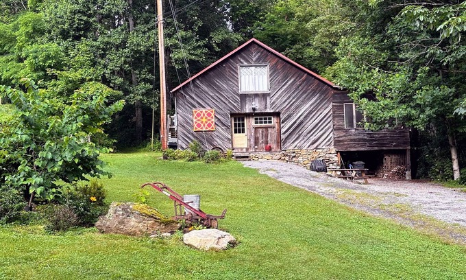 Burnsville House | Cozy Historic Barn on a bold, rushing creek