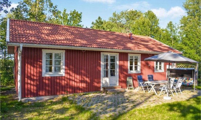 Alem House | Cozy Home In Ålem With Kitchen