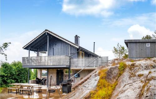 Vindafjord House | Cozy Home In Bjoa With Wifi