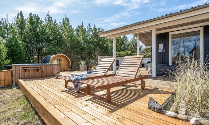 Blavand House | Cozy home in Blåvand with sauna