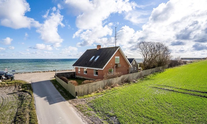 Grenaa House | Cozy home in Grenaa with WiFi