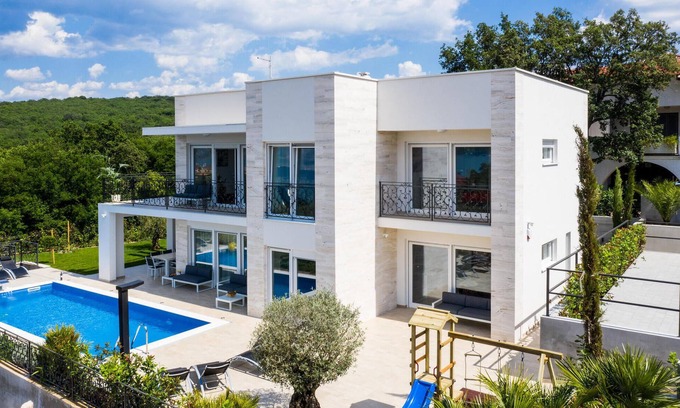 Klimno House | Cozy home in Klimno with WiFi