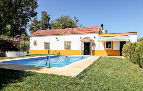Utrera House | Cozy Home In Utrera With Swimming Pool