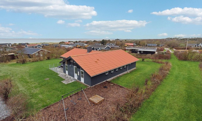 Vestervig House | Cozy home in Vestervig with sauna