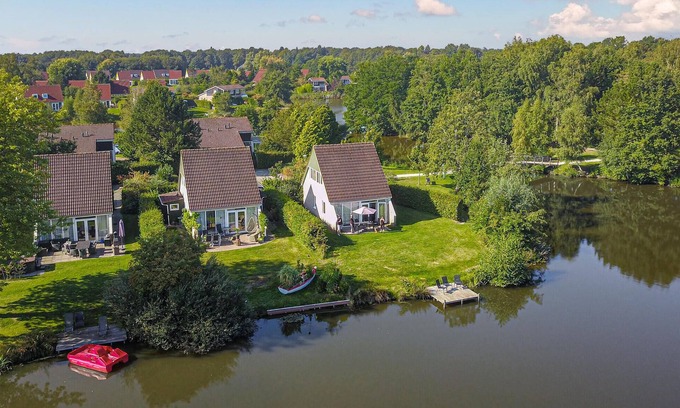 Vlagtwedde House | Cozy home in Vlagtwedde with sauna