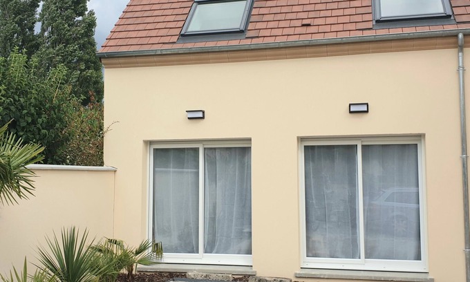 Favieres House | Cozy house near Disneyland Paris, 3 minutes by bus.