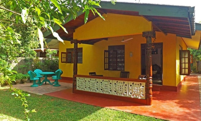 Thiranagama House | Cozy house near the beach - Ayesha Dream Villa