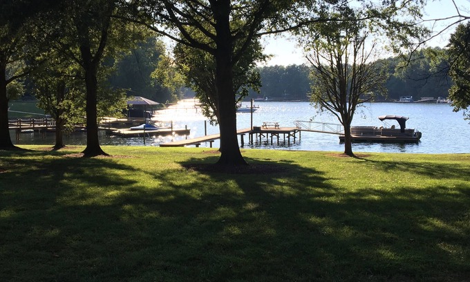 Denver House | Cozy Lake House! Large Yard! Sleeps 8! Boating options available on site!