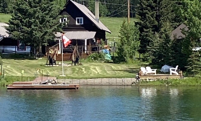 Sheridan Lake Cabin | Cozy Lakefront Cabin on Sheridan Lake