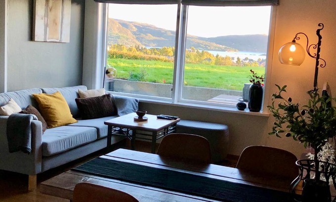 Jorpeland Apartment | Cozy Landscape House, Near pulpit Rock