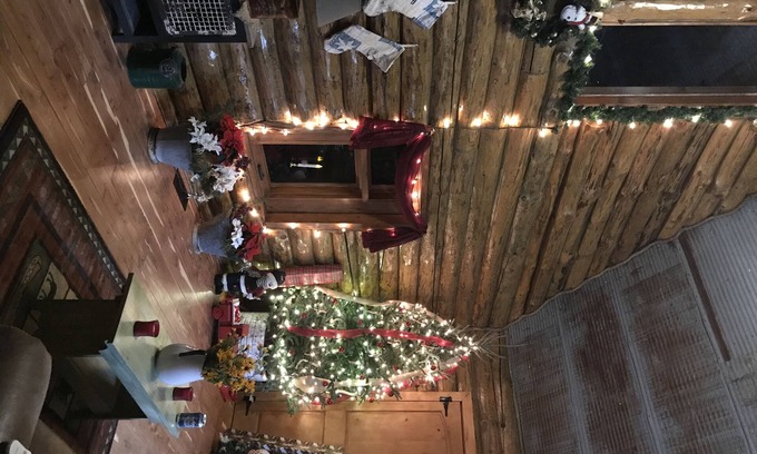 Mercer County Cabin | Cozy log cabin in the country