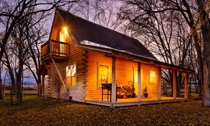 Glenwood Springs House | Cozy Log Cabin located on scenic acreage with trees and privacy.