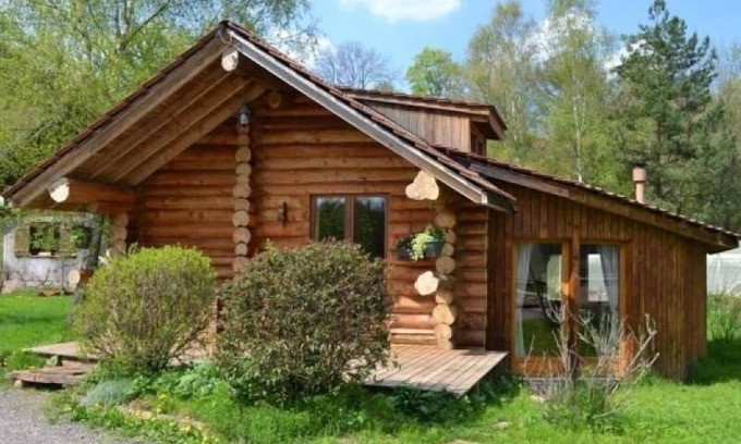 Le Saulcy Cottage | Cozy Log Chalet with Terrace, Near Alsace and Ski Resorts