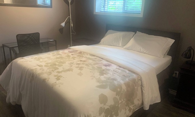 Caledonia Bed & Breakfast | Cozy Luxury in peaceful Caledonia, 13 minutes away from Hamilton Airport