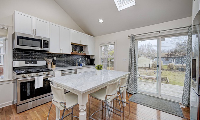 Indianapolis House | Cozy, mid-century modern home in South Broad Ripple