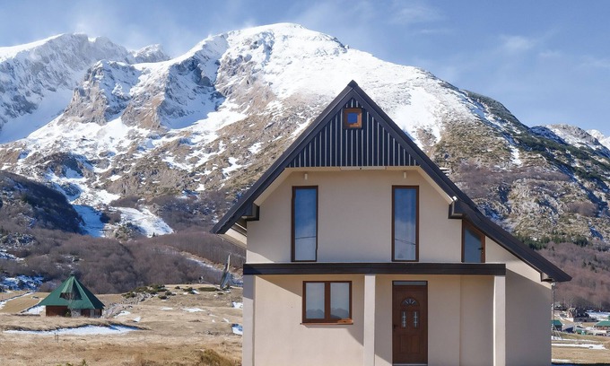 Virak House | Cozy mountain house with sauna in the middle of untouched nature