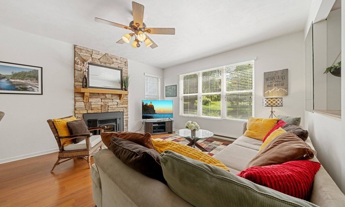 Jefferson Township House | Cozy Mountain Retreat at Hidden Valley/7 Springs-Ideal for Outdoor Enthusiasts!n