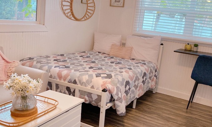 Brunswick House | Cozy, nice & private guesthouse & Fast Wi-Fi
