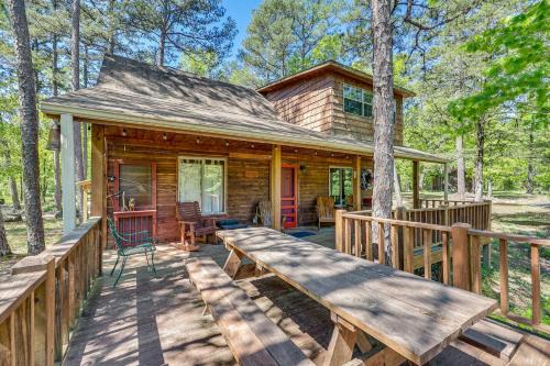 Pine Ridge House | Cozy Oden Oasis with On-Site Fishing Creek and Deck!