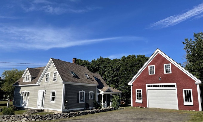Owls Head House | Cozy Owl’s Head village home