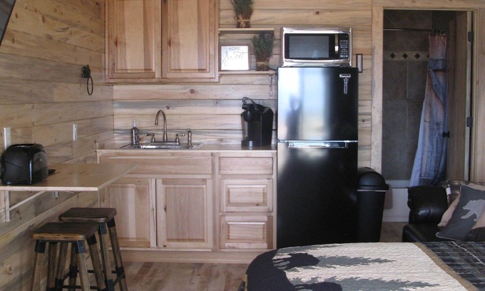 Blanding House | Cozy, Private - Central to Many National Parks! Parking for ATV Trailers.