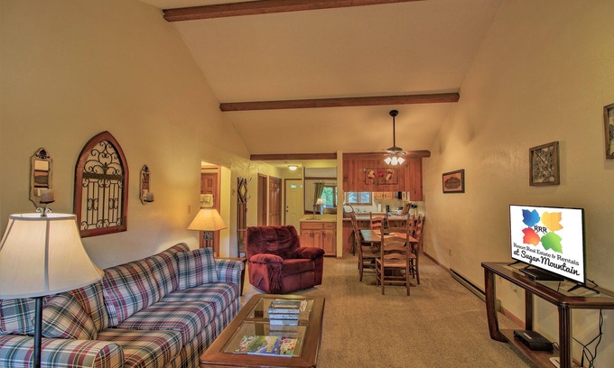 Sugar Mountain Condo | Cozy, Quiet Condo w/Access to Clubhouse