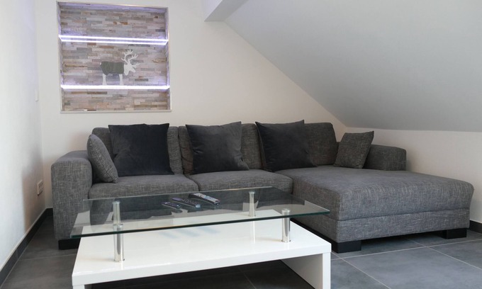 Weingarten Apartment | Cozy Rooftop Suite