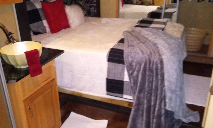 Hochatown House | cozy RV in beautfull BROKEN BOW OKLAHOMA