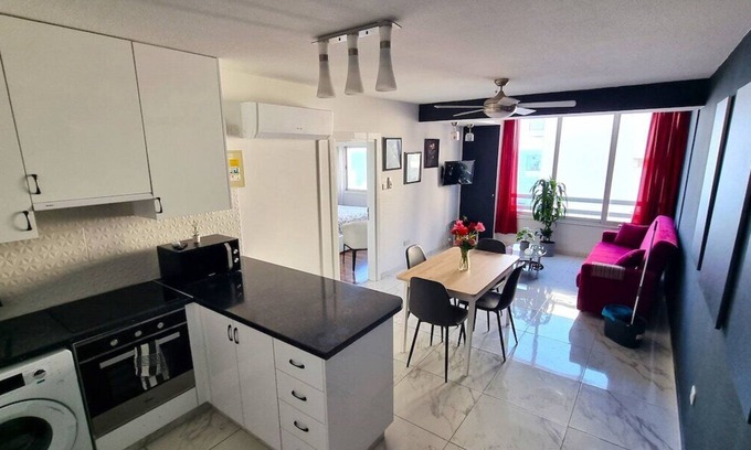 Skala Apartment | Cozy Sea View Apt w/pool access + Netflix