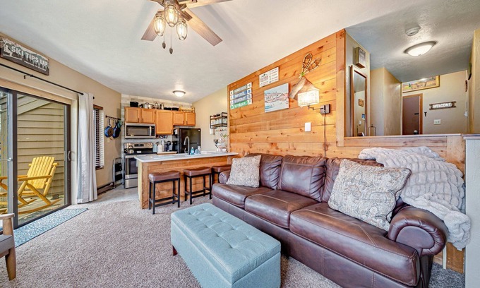 Jefferson Township Condo | Cozy Ski Condo with Pond View
