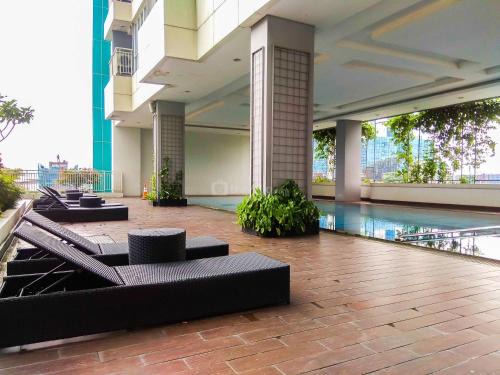 Jatinegara Apartment | Cozy Stay Studio Apartment at H Residence By Travelio
