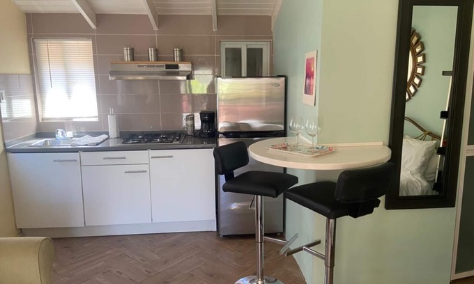 Matividiri Apartment | Cozy studio apartment with private spa