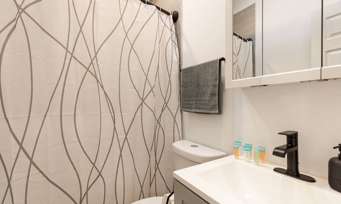 Fountain Square Apartment | Cozy Studio in Awesome Indianapolis with WiFi, AC