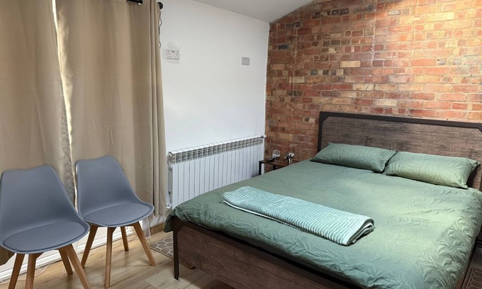 Birmingham Apartment | Cozy Studio in Birmingham, Kingstanding