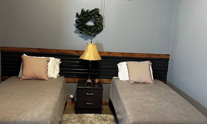 Gypsum Apartment | Cozy studio in enjoyable Gypsum with AC, WiFi