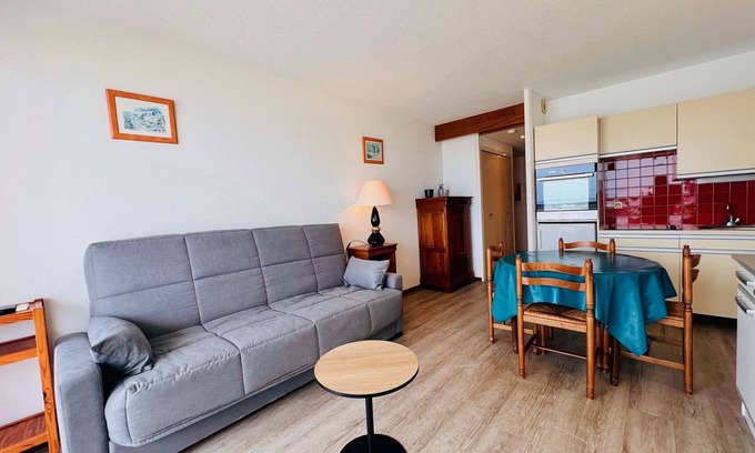 Quiberon Apartment | Cozy studio in Quiberon, 27m², near sea, parking, pets accepted