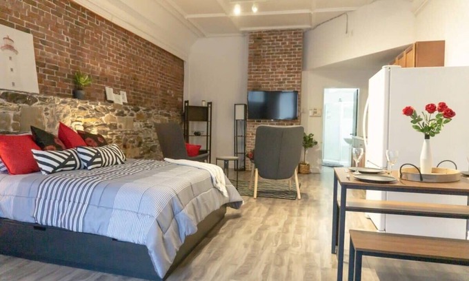 Saint John Apartment | Cozy Studio In the Heart Uptown Saint John! Parking Coffee