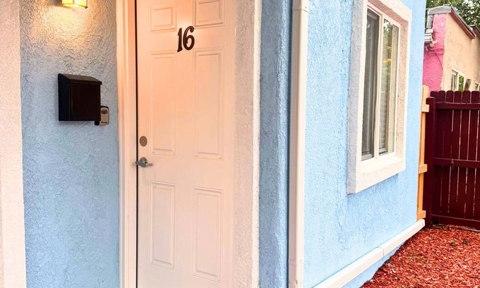 West Colorado Springs Apartment | Cozy studio in enjoyable Colorado Springs with AC