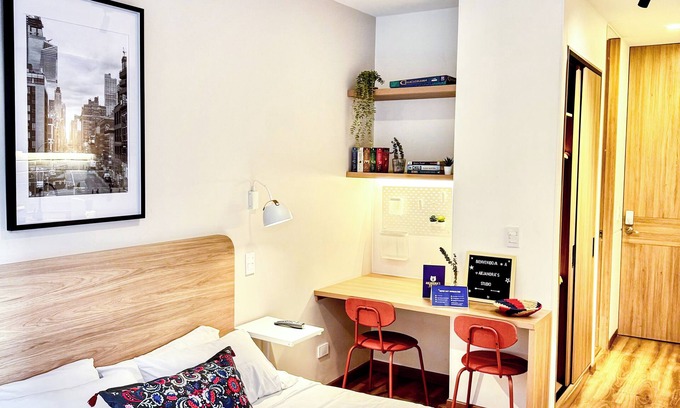 Chico Apartment | Cozy studio near 93 park with terrace, WiFi, fitness room and coworking