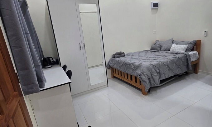 Suva Apartment | Cozy Studio near Hospital and City